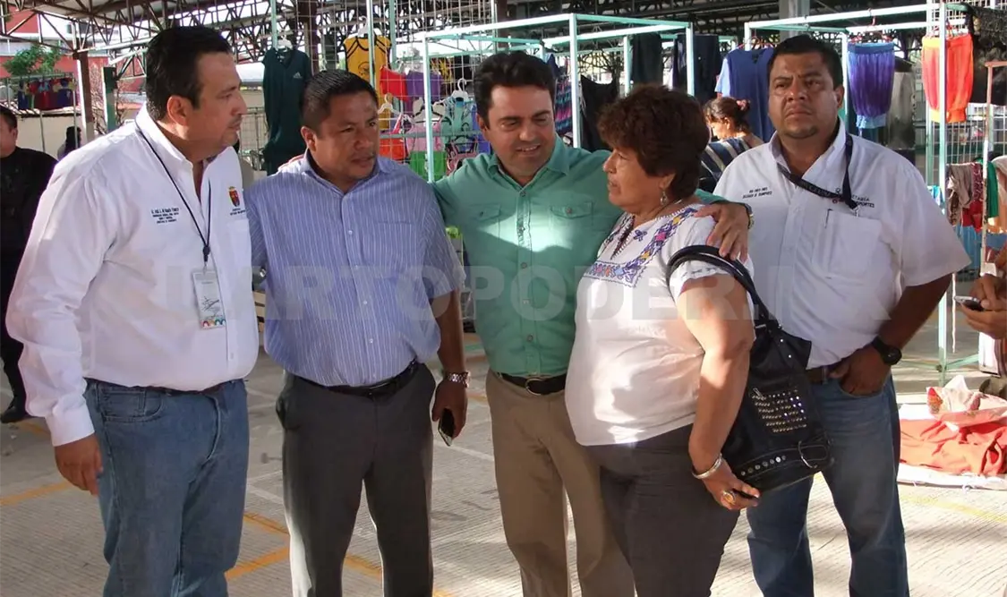 Comerciantes en formalidad expenden sus productos