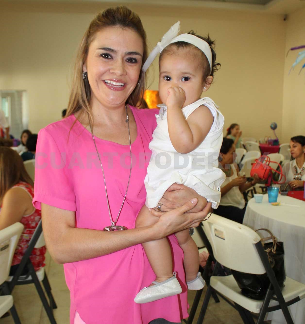 Hermanitos celebraron juntos un año más