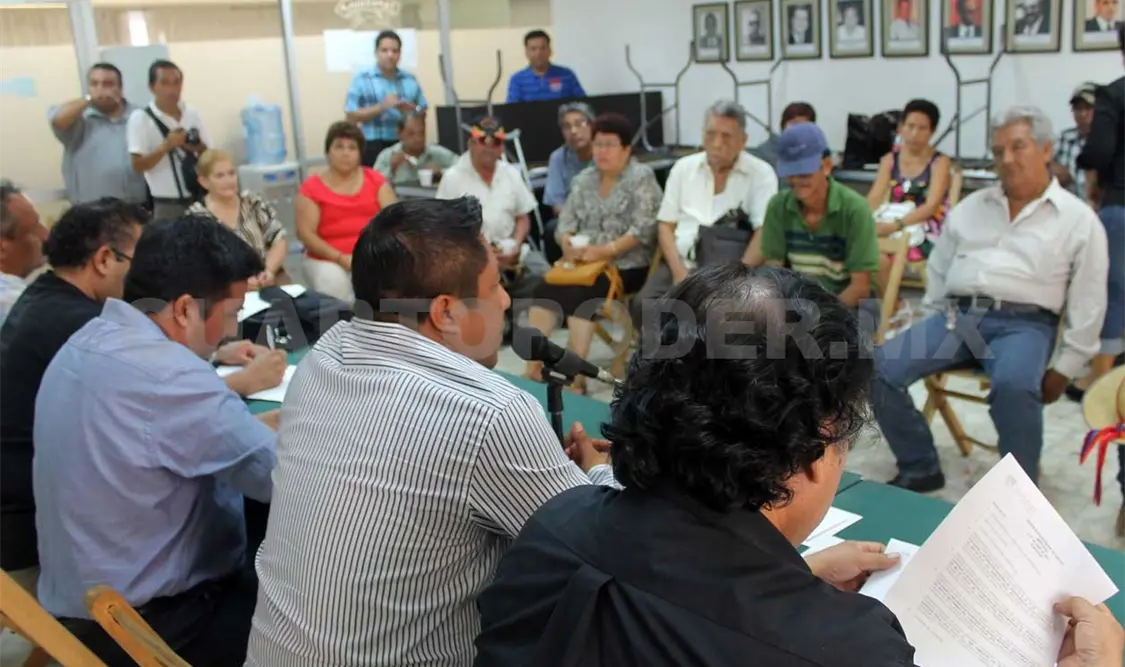 Edil se reúne con comerciantes