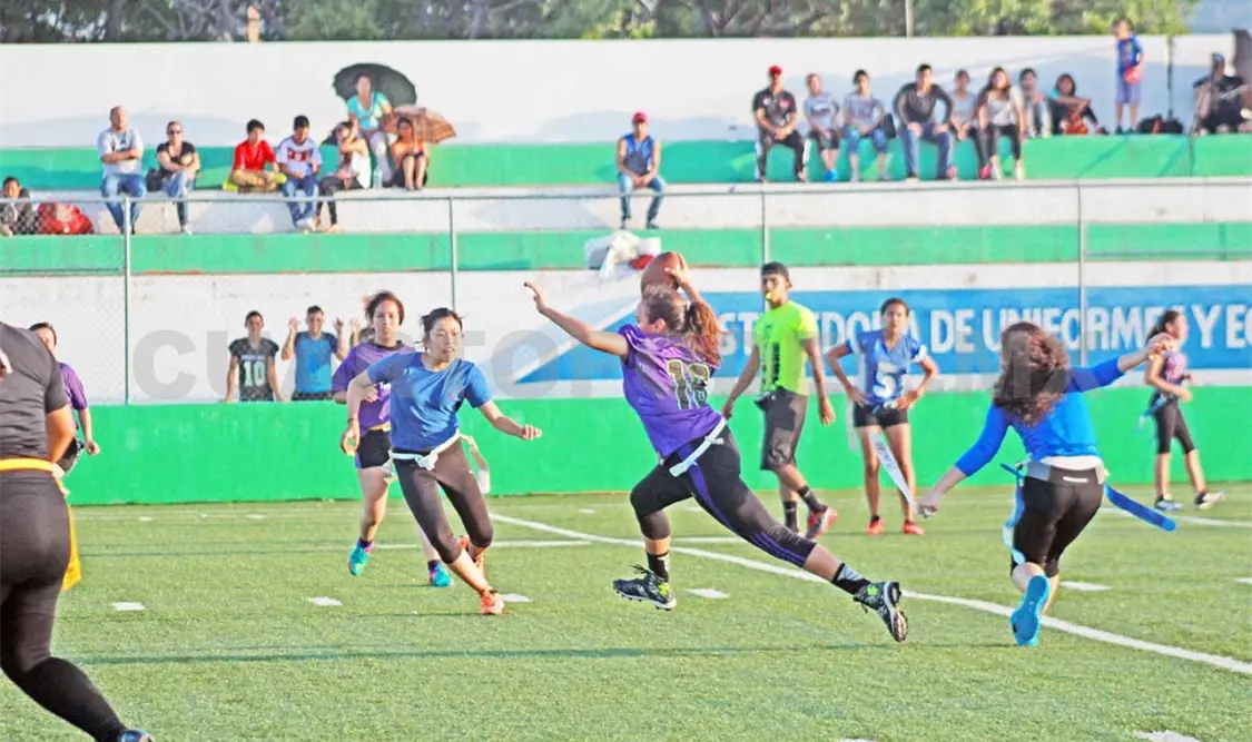 Jaguares da zarpazo ante Borregas