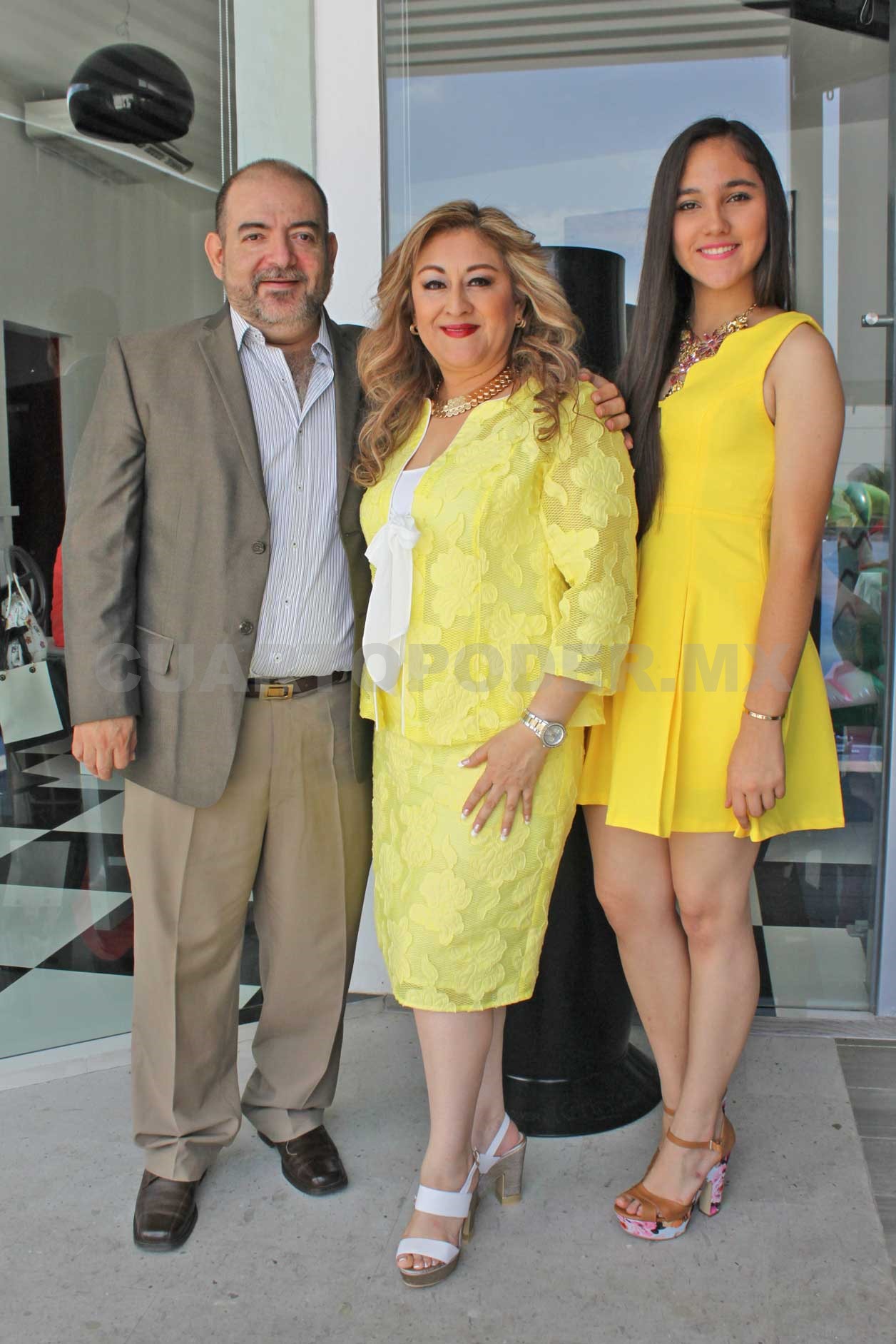 Ameno festejo para Gladys Zuarth