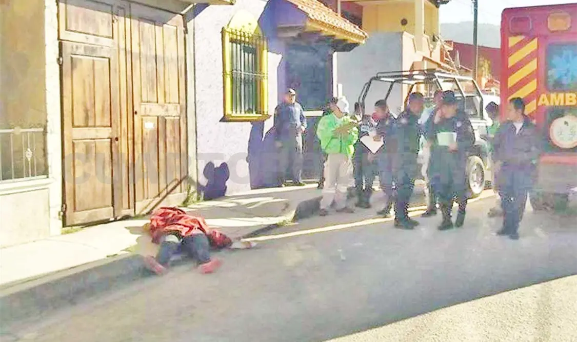 Matan a mujer frente a su casa; PGJ indaga