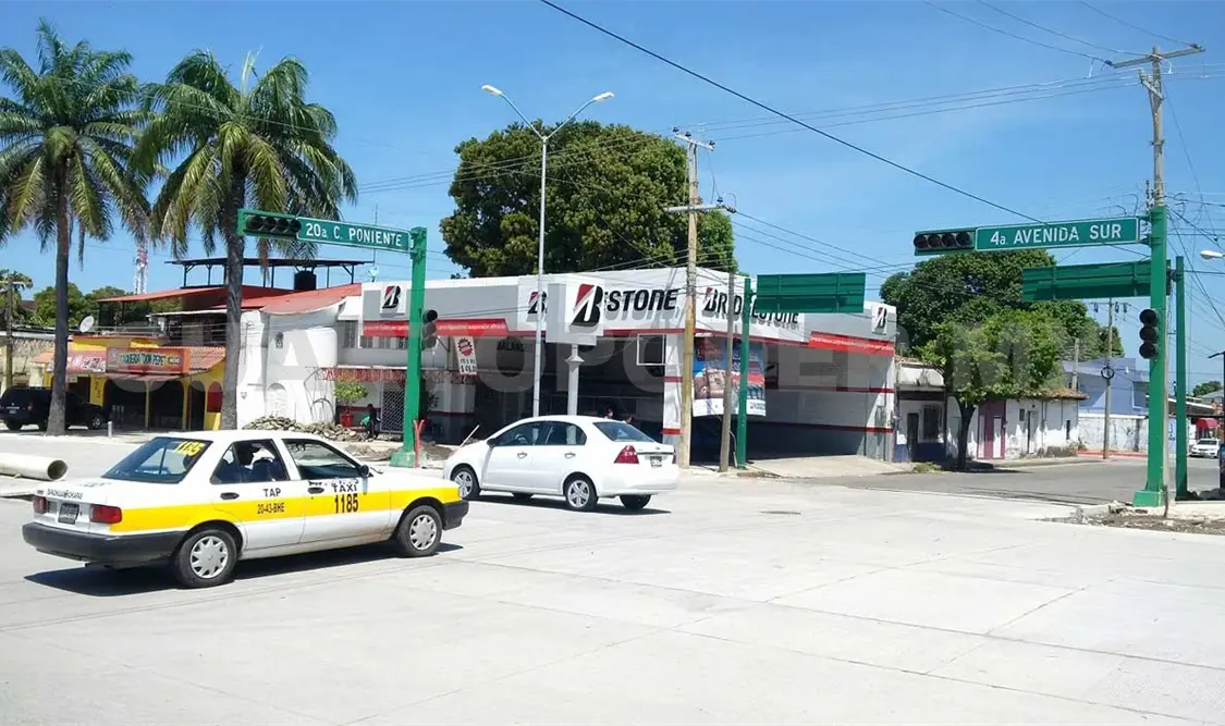 Piden reparar semáforos