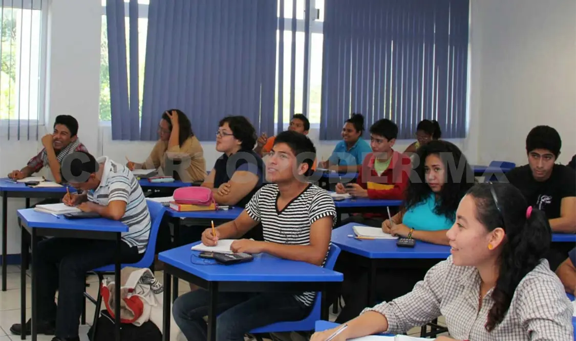 Licenciatura “petrolera”, oportunidad para jóvenes