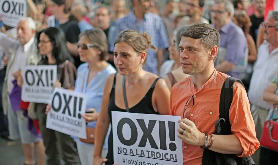 Miles de griegos protestan