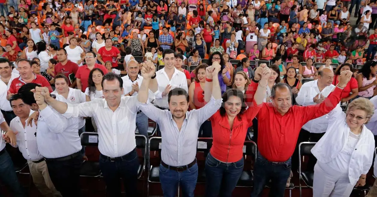 El candidato estuvo presente en un evento del Comité Ejecutivo Nacional del PRI, donde asistió su secretaria general Ivonne Ortega. CP