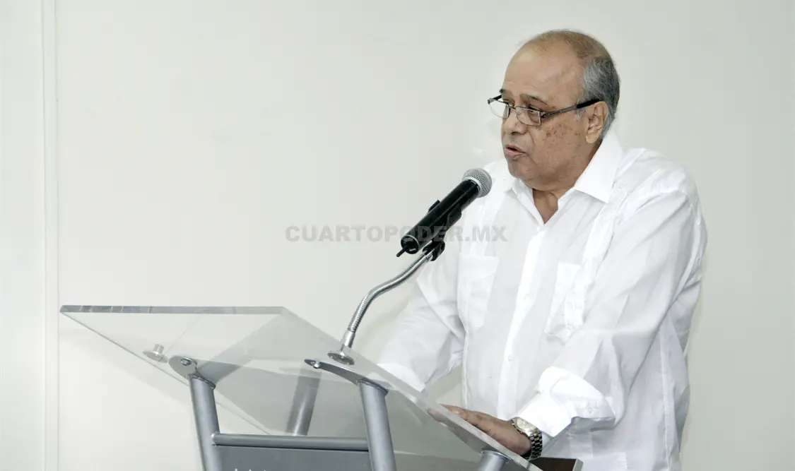 “Es un error suponer que los adultos mayores no pueden o deben continuar sus estudios”, comentó el rector de la Unach. Guillermo Ramos / CP.