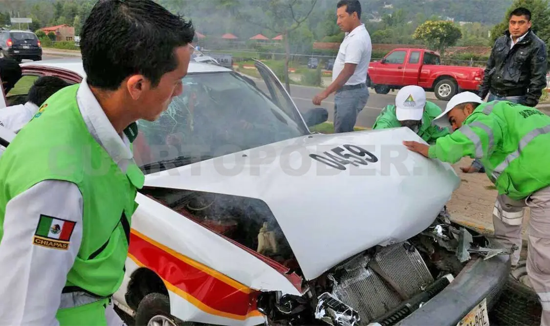 Accidente deja tres heridos graves