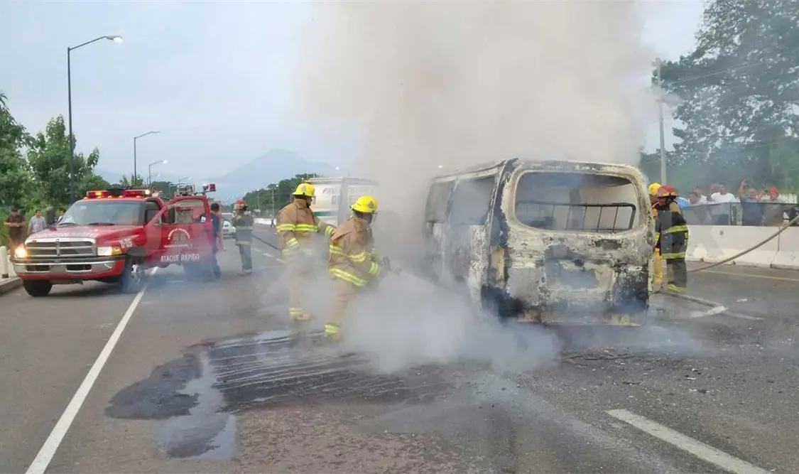 Siguen hospitalizados seis quemados en accidente