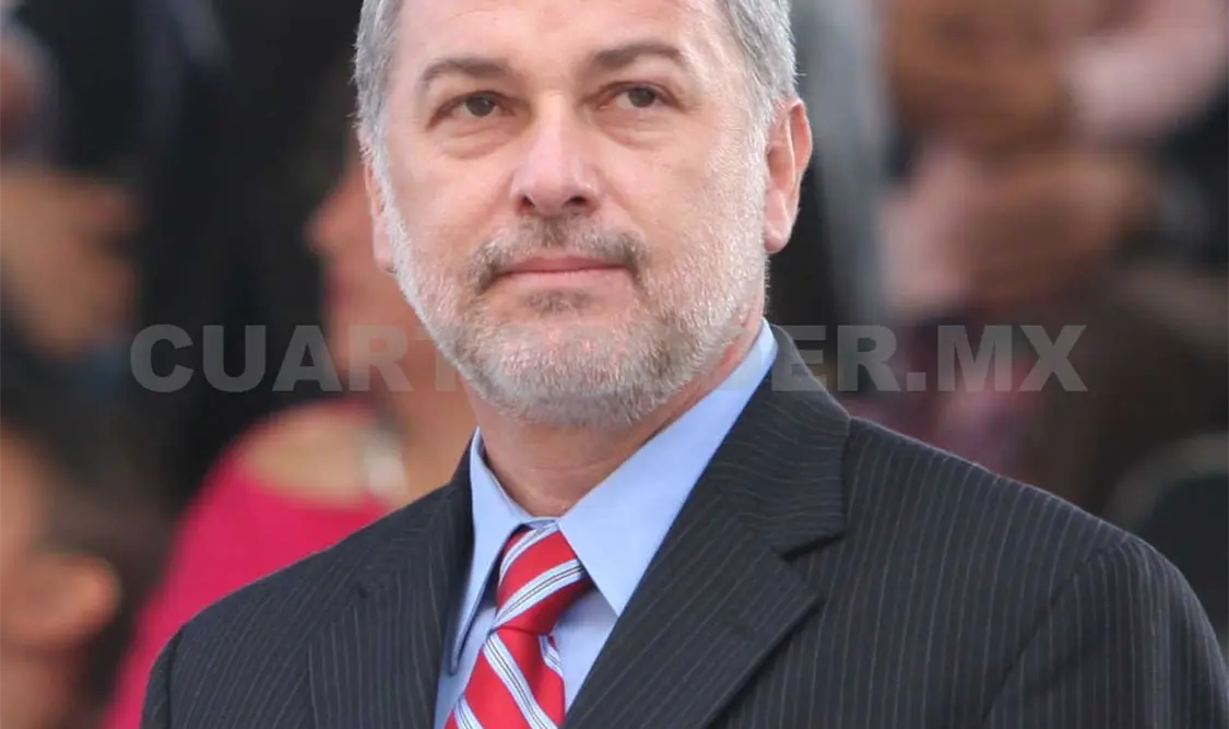 Piden investigar a exgobernador de Jalisco