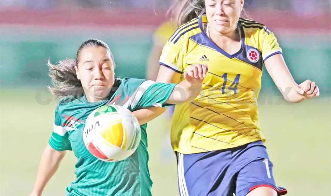 Charlyn Corral es baja del Tri femenil