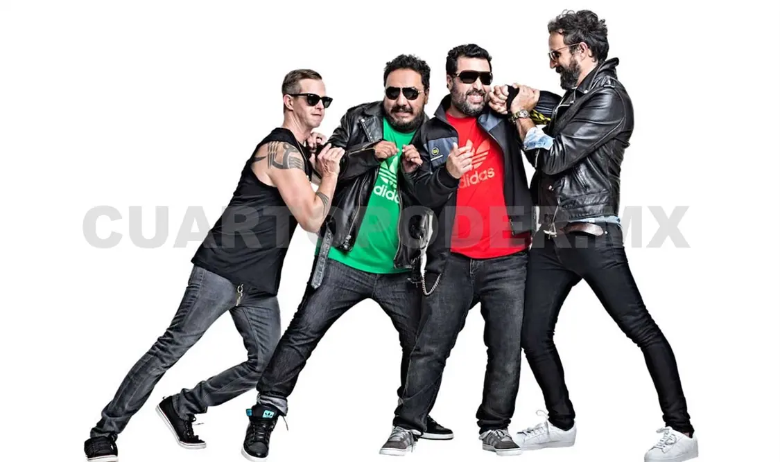 Molotov quiere el Zócalo para aniversario