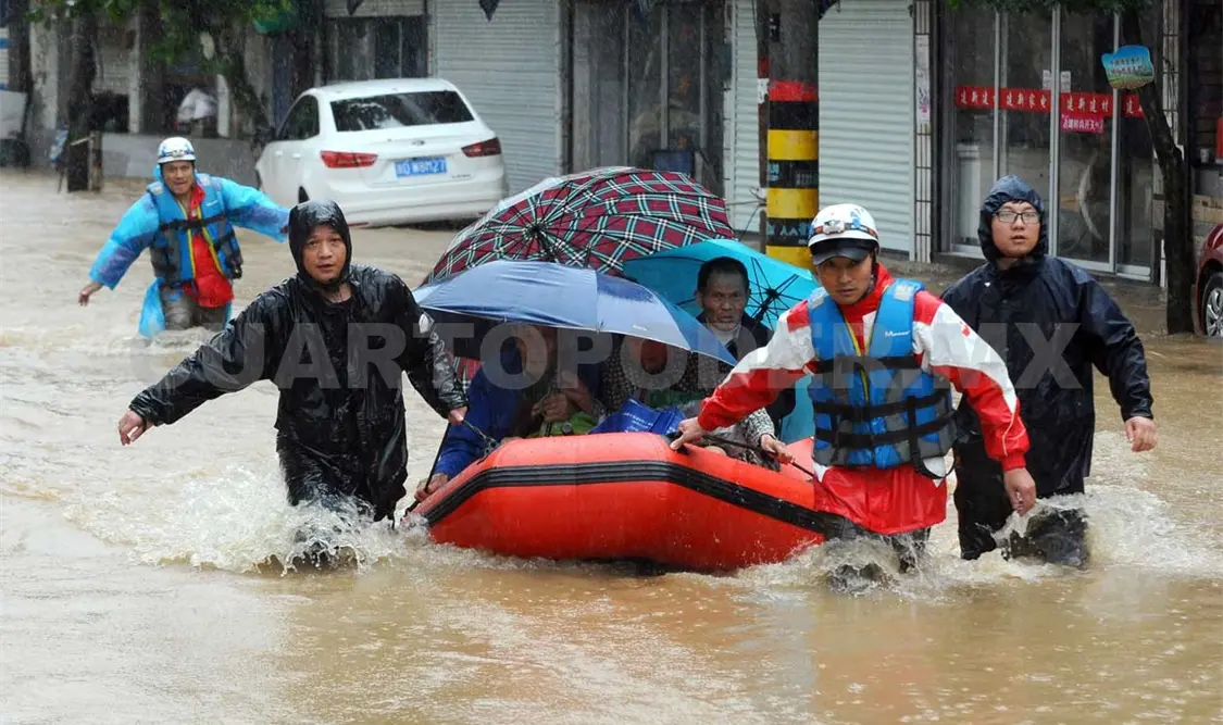 Cerca de un millón de personas han sido evacuadas ante la presencia del tifón. AP
