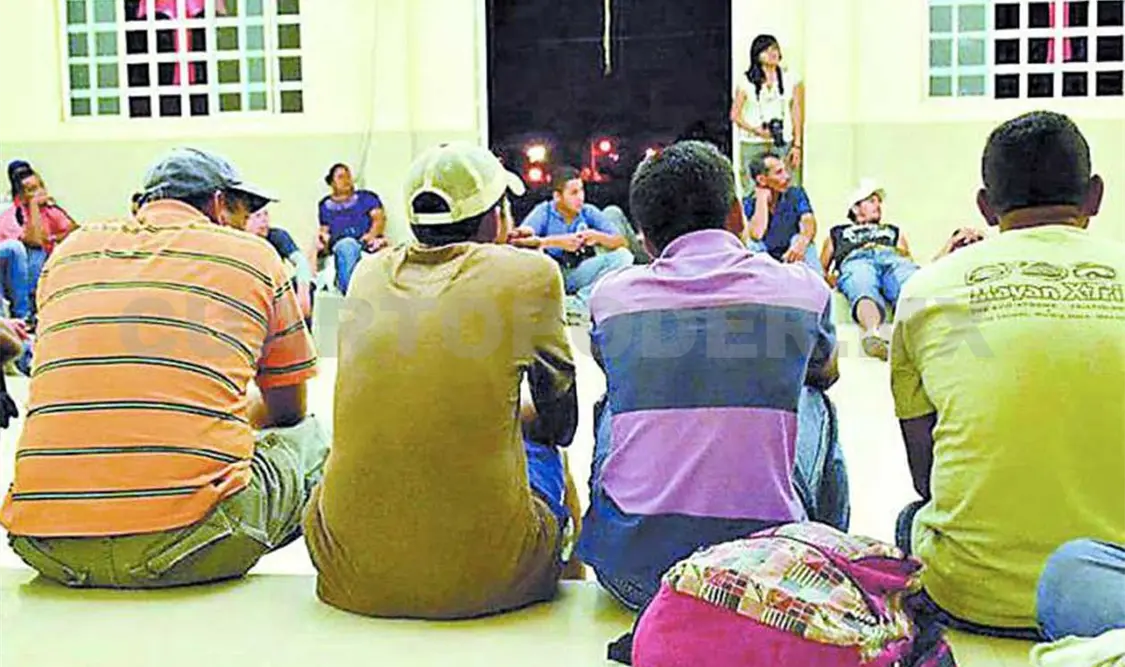 Hallan a 8 migrantes en casa cateada