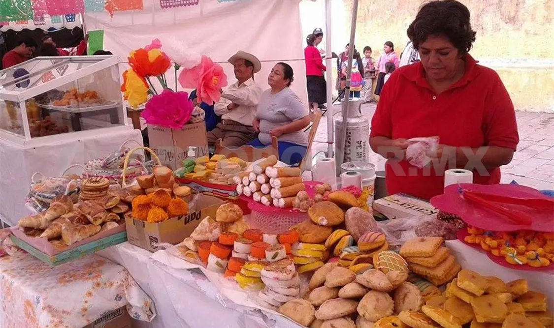 Realizan la Feria del Dulce 2015