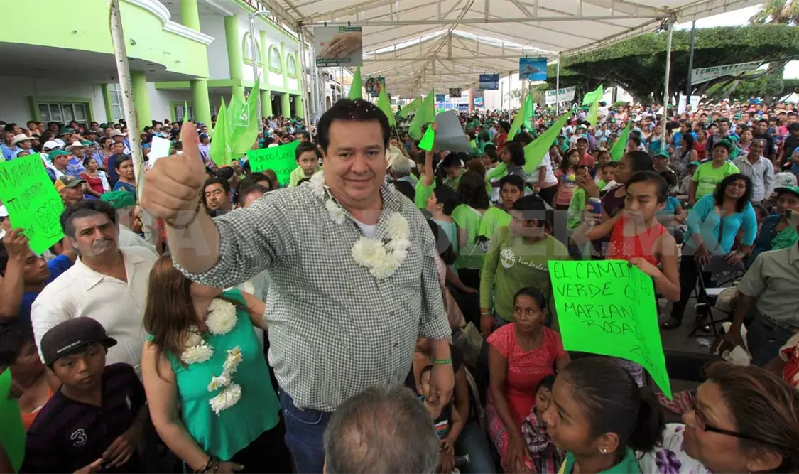 Mariano Rosales, ante más de cinco mil personas