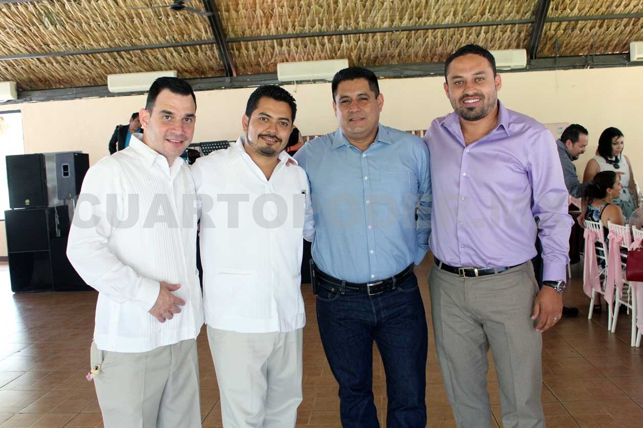 La pequeña Alexia recibió el primer sacramento