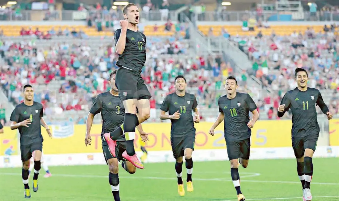 México vence 4-2 a TyT y clasifica a semifinales