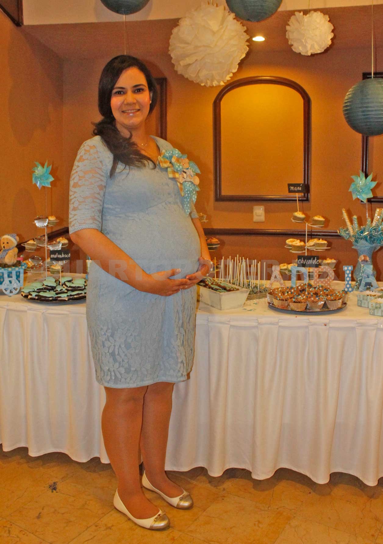 Montse, en espera del pequeño Adrián