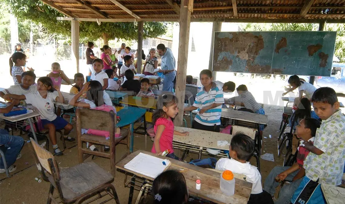 Piden encarar en conjunto problema de la educación