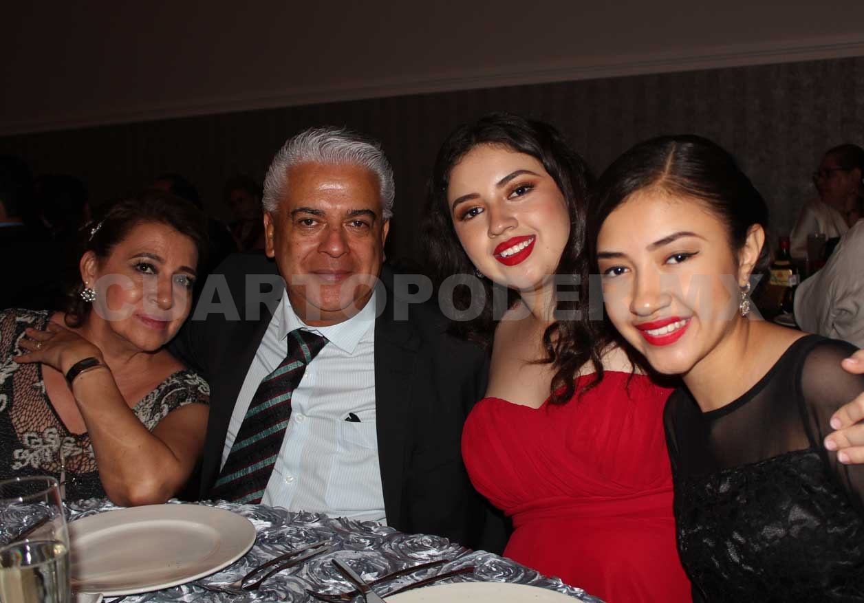 Cena de graduación para Paola
