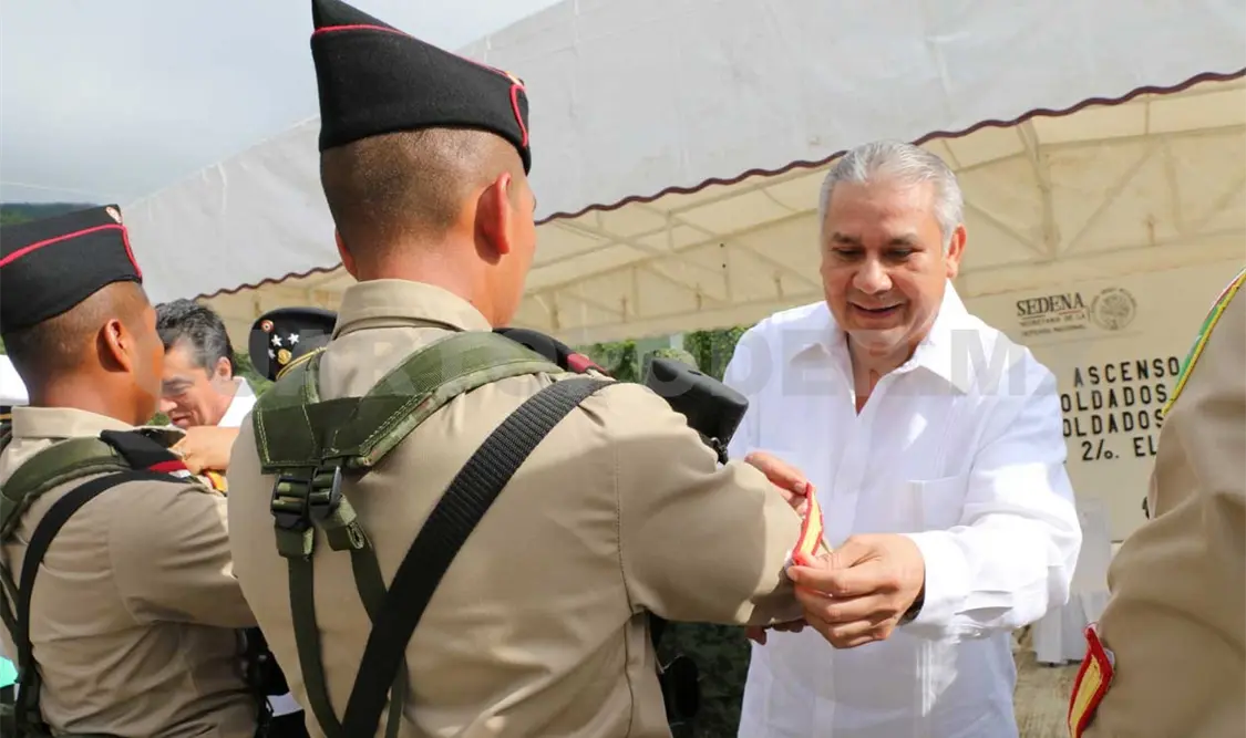 Reconocen a personal del Servicio Militar Nacional
