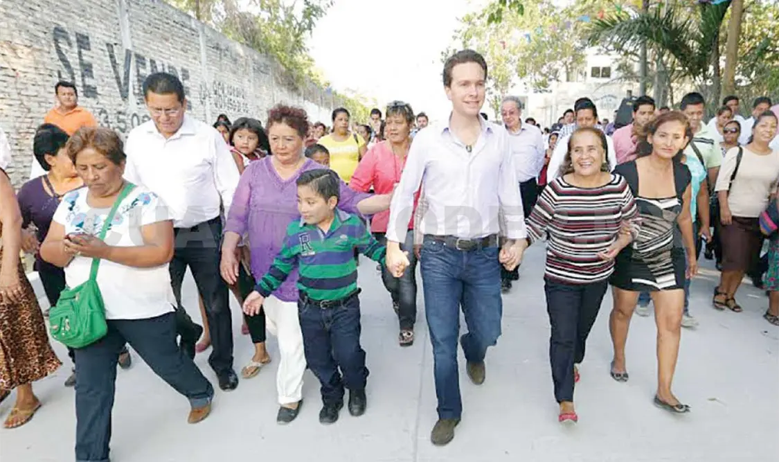 Unirá Velasco fuerzas con alcaldías para pavimentación