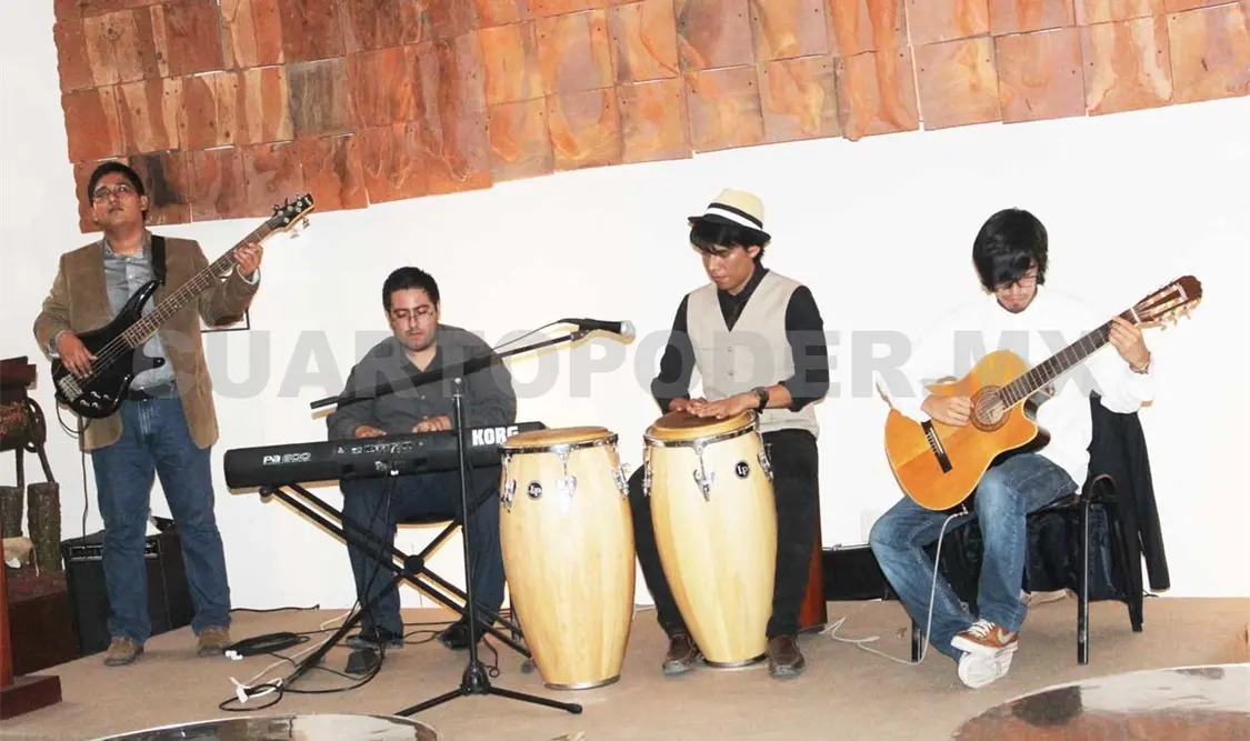 Navegantes por la música
