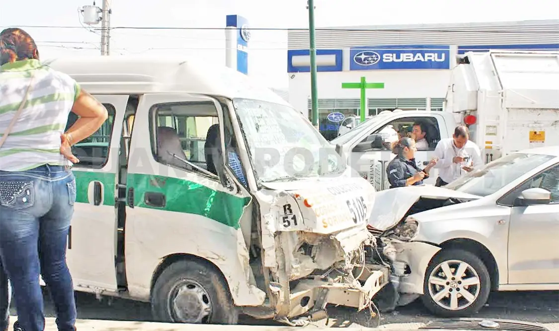 Colectivazo en el bulevar