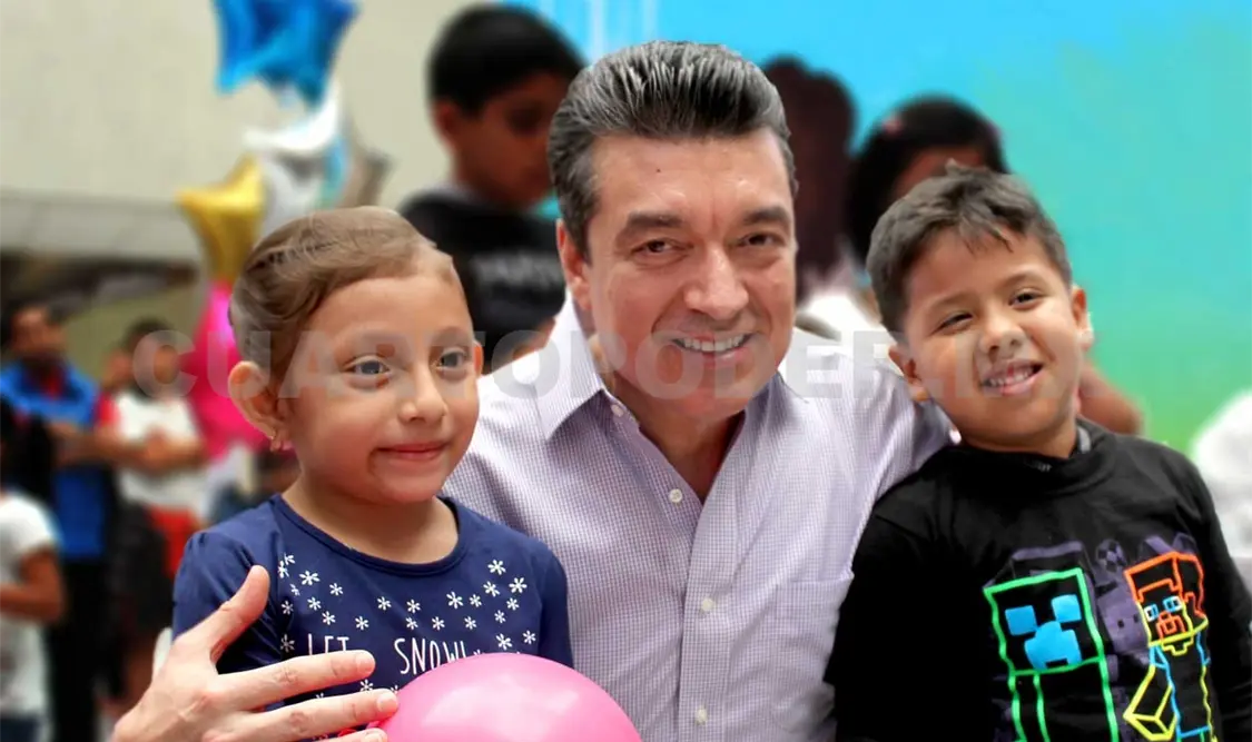 Hijos del personal del tribunal son tomados en cuenta