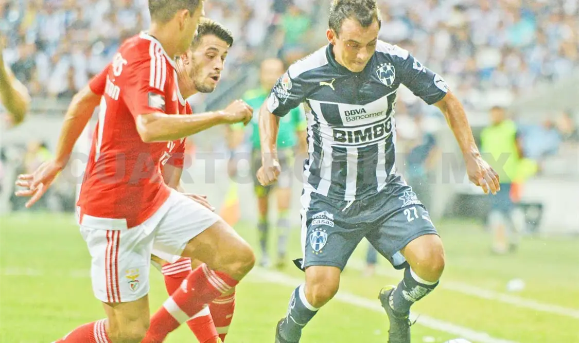 Rayados triunfa 3-0 ante Benfica en inauguración