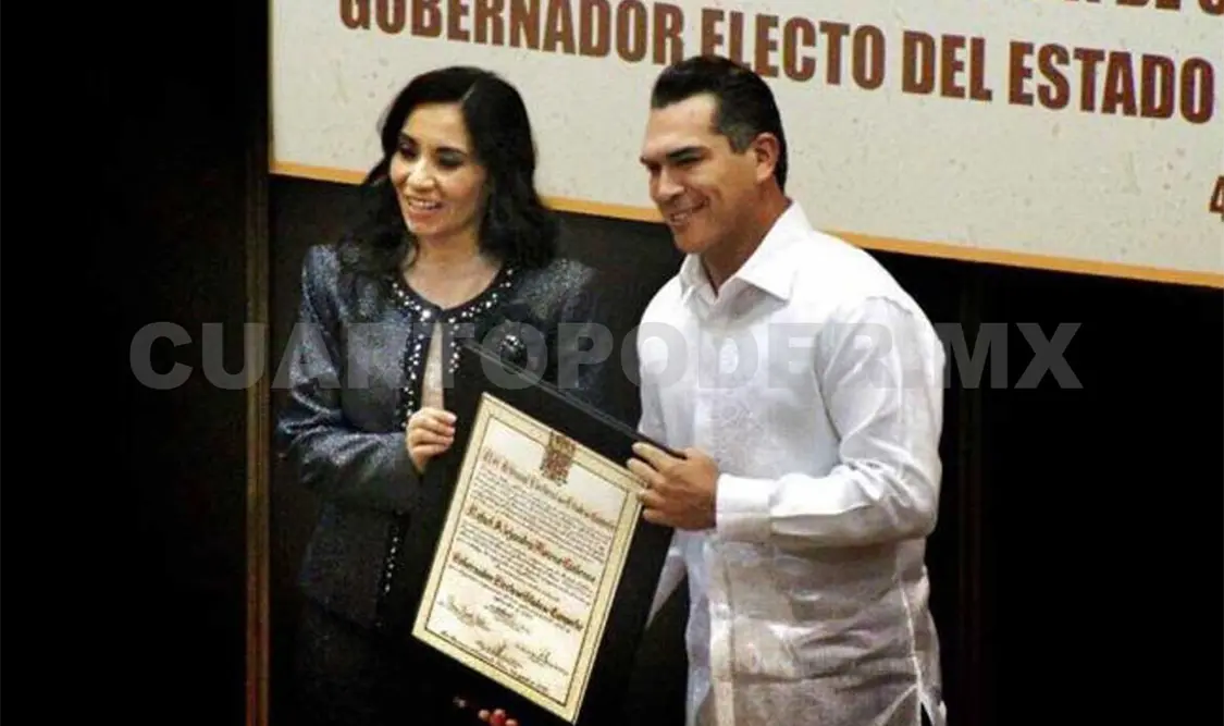 Dan constancia a gobernador electo