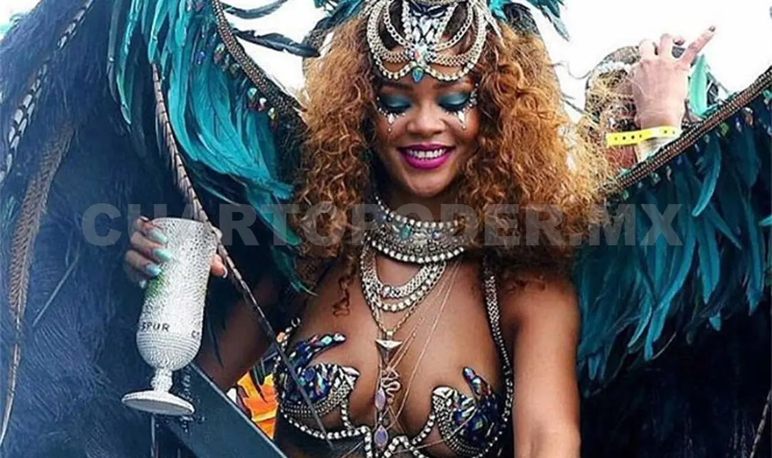 Para Rihanna la vida es un carnaval