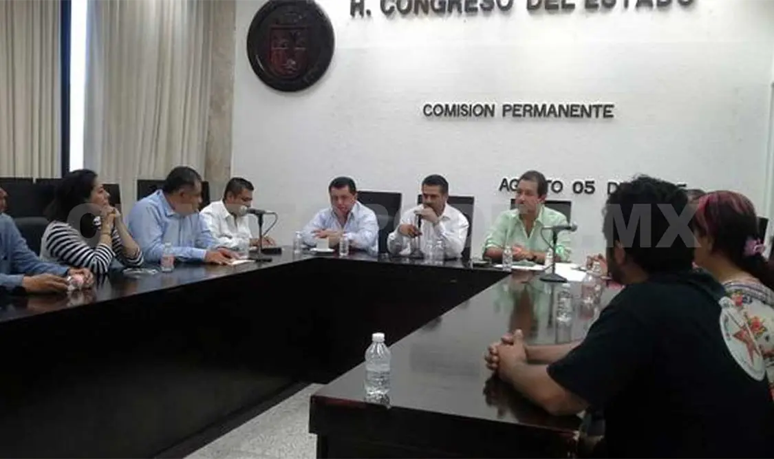 Programan foro para análisis de matrimonio igualitario