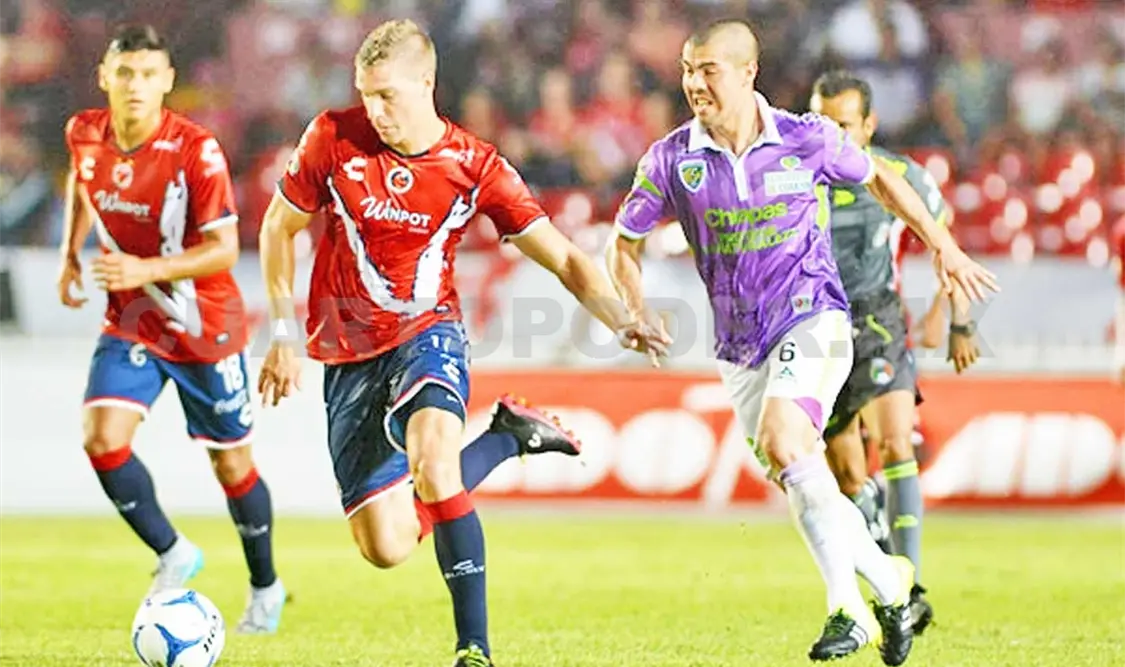 Tiburones ganan en casa 2-1 a Jaguares