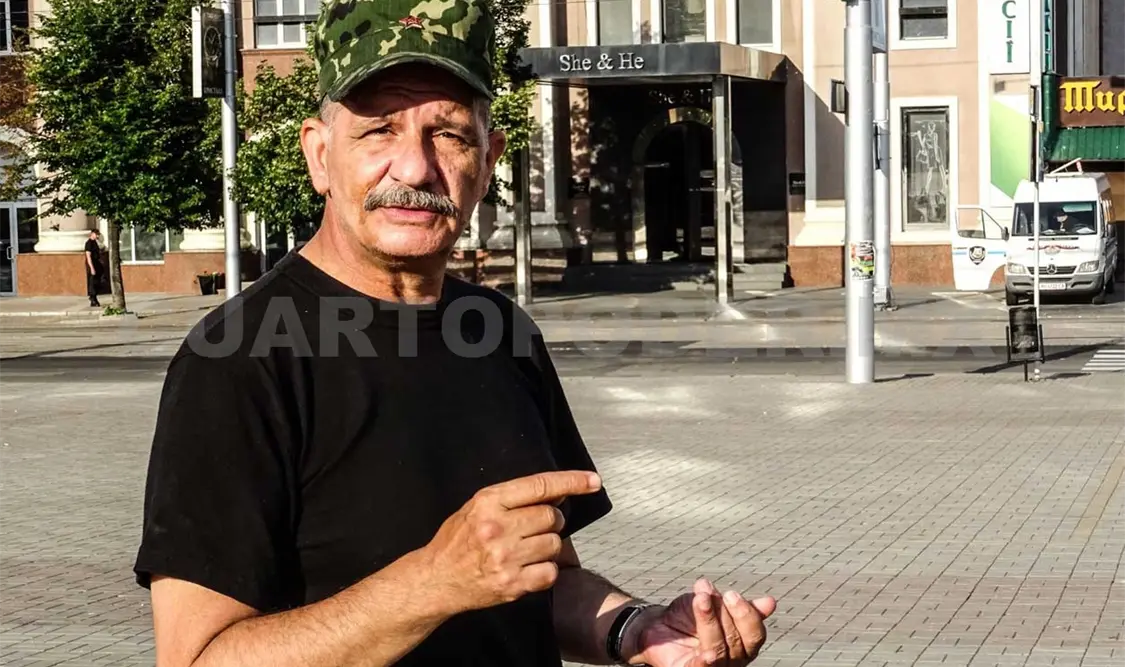 Uno de los combatientes dice que existe toda mezcla de nacionalidades: soldados locales e internacionales, voluntarios rusos y musulmanes, entre otros. NTX