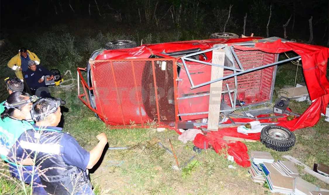 Muere aplastado por su auto