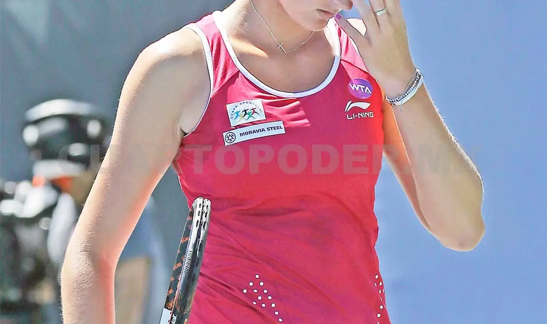 Checas Pliskova y Safarova protagonizan ascensos