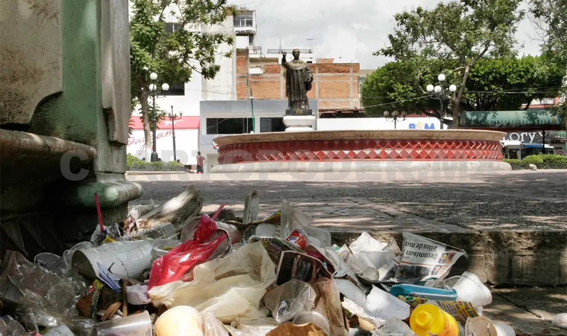 Recolectan 45 toneladas de basura de alcantarillas