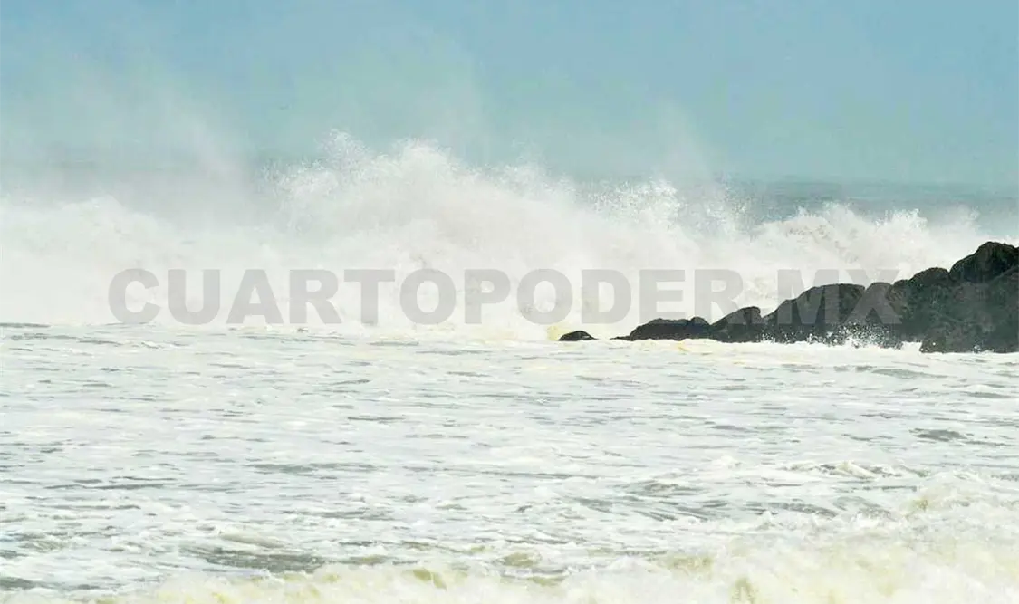 Alerta en costas por mar de fondo