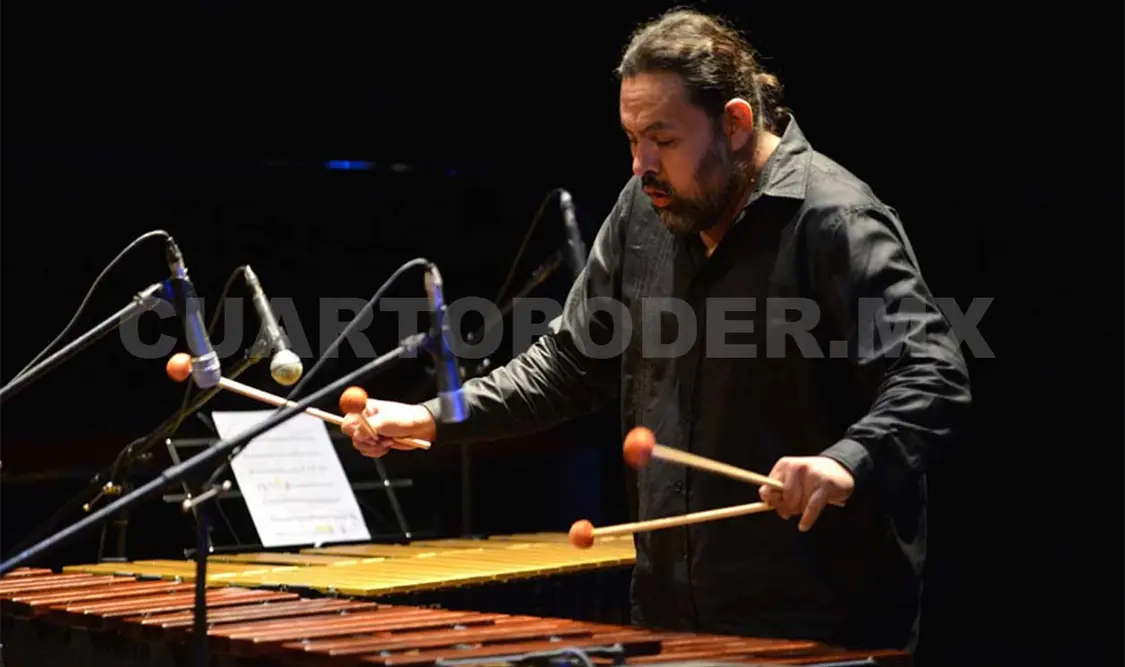 El maestro Javier Nandayapa