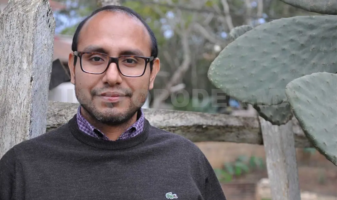 Chiapaneco gana premio de poesía León Felipe