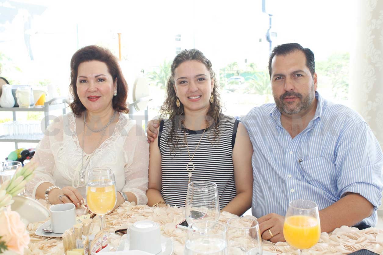 Aurora Badii recibió el bautismo