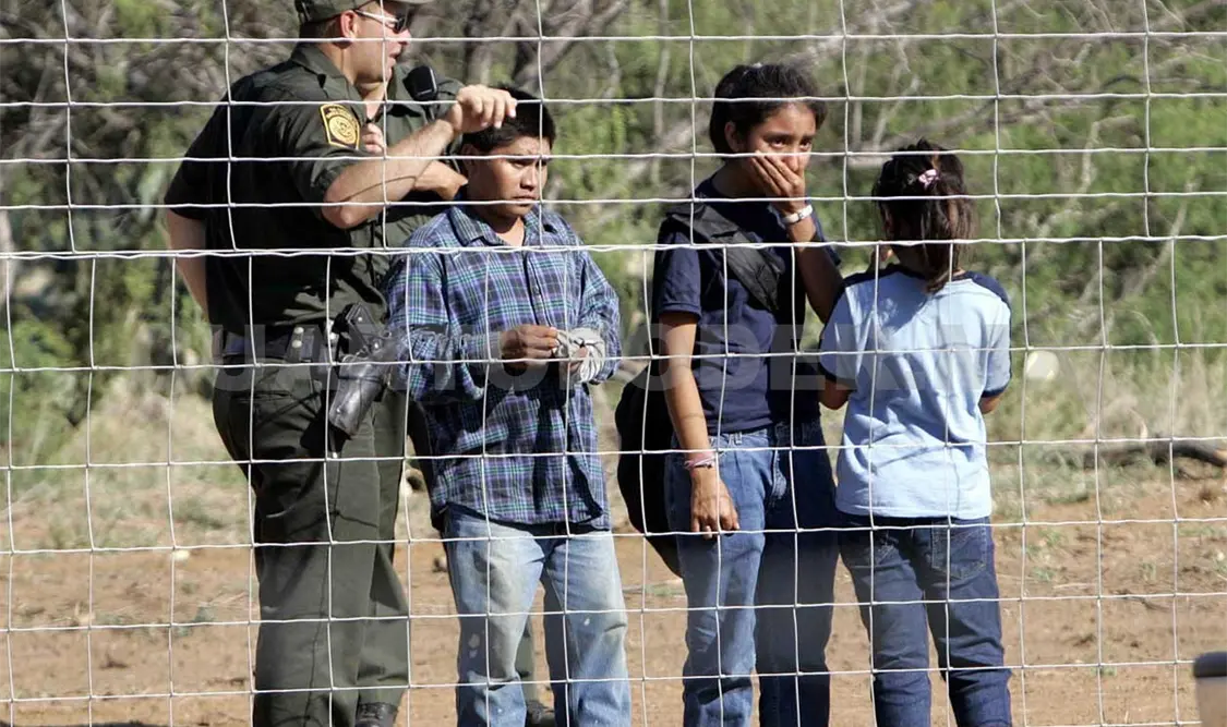 Rescatan a 352 migrantes
