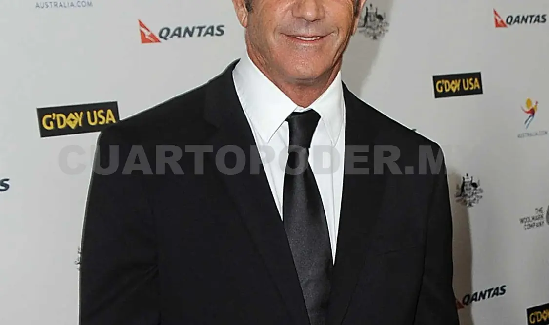 Mel Gibson, acusado de golpear a paparazza