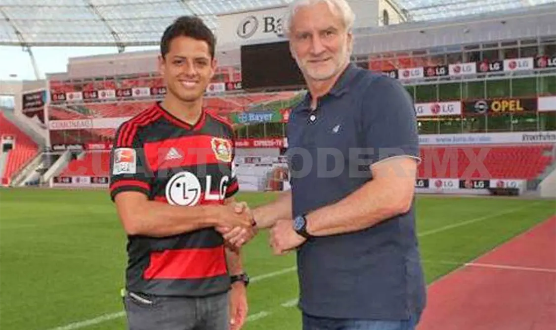 “Chicharito” al Bayer por tres años