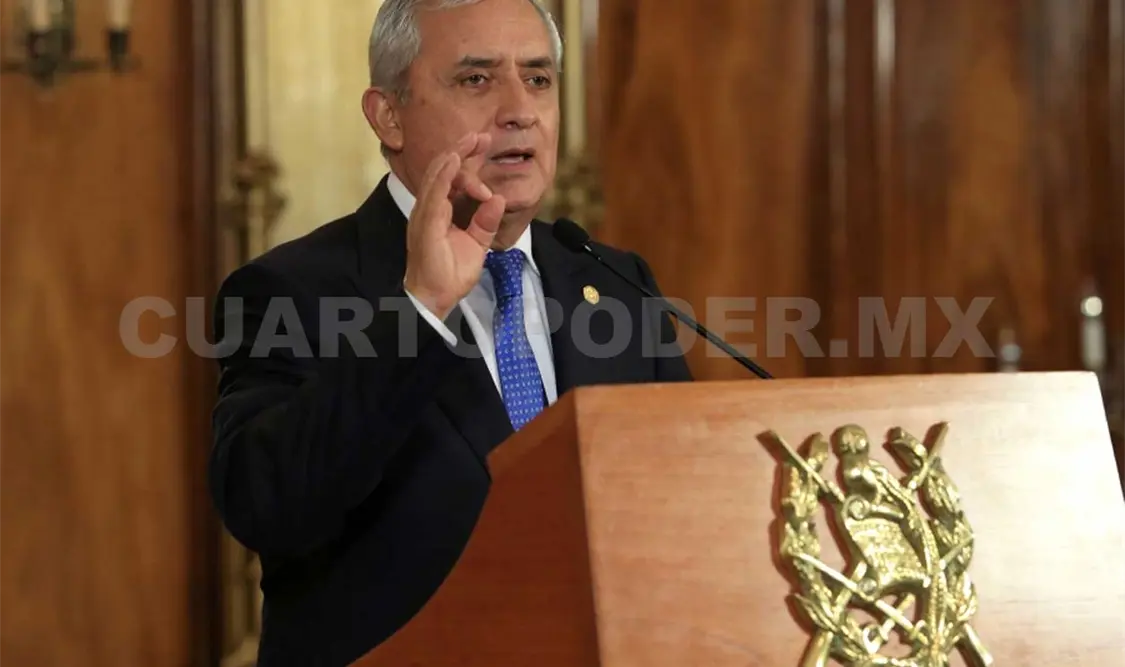 Retiran inmunidad a Pérez Molina