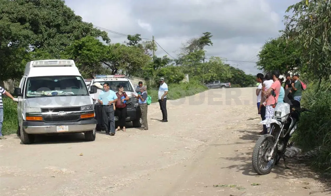 Hallan a hombre muerto en la maleza