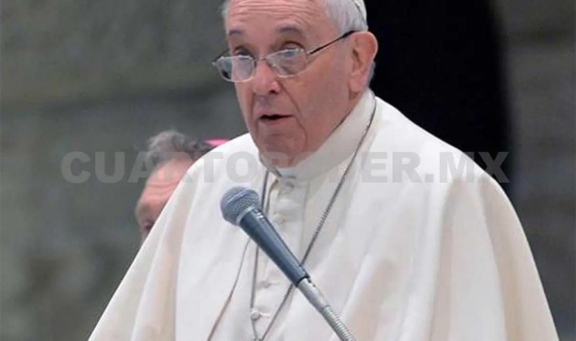 Francisco acoge a familias de refugiados