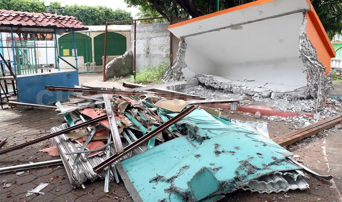 Artesanos niegan haber demolido locales